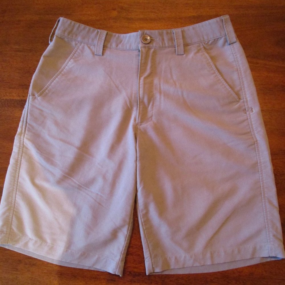 Mens gray UnderArmour shorts
